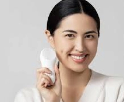 https://ladermaskinclinic.com/wp-content/uploads/2026/05/Under-Chin-Skin-Tightening.webp